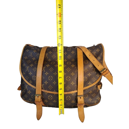 Louis Vuitton Saumur 43 Mongram